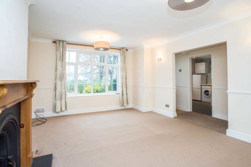 Living Room- click for photo gallery